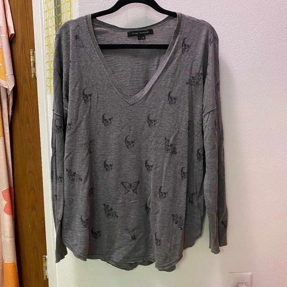 Skull Cashmere Cotton V-neck Large skulls butterflies hummingbirds flowers - Picture 1 of 8